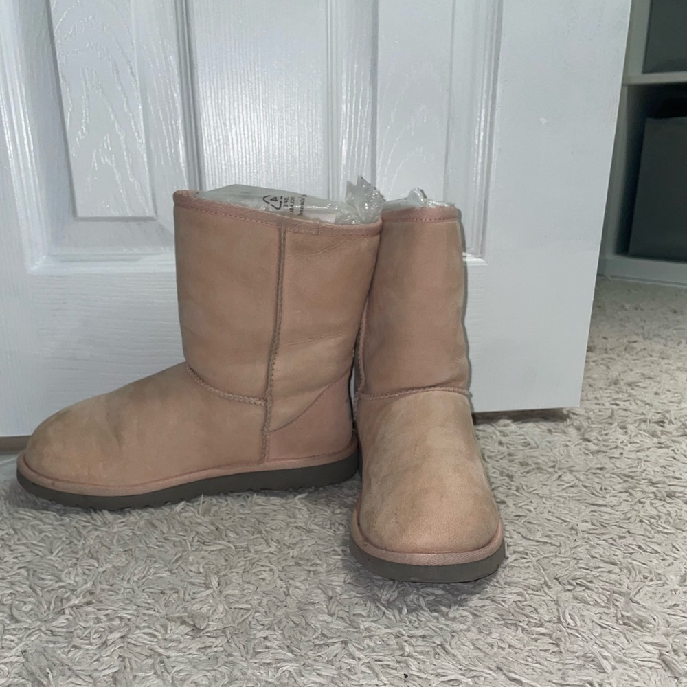 Baby Pink Uggs